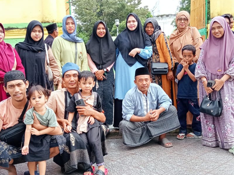 Ziarah tahunan sebagai wujud penghormatan dan harapan bagi masa depan santri yang gemilang